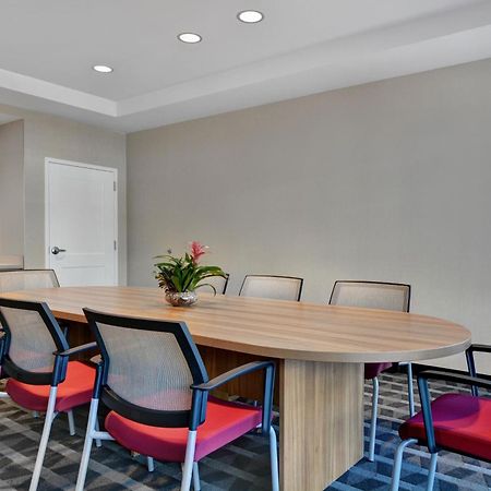 Towneplace Suites By Marriott Jacksonville East Екстериор снимка