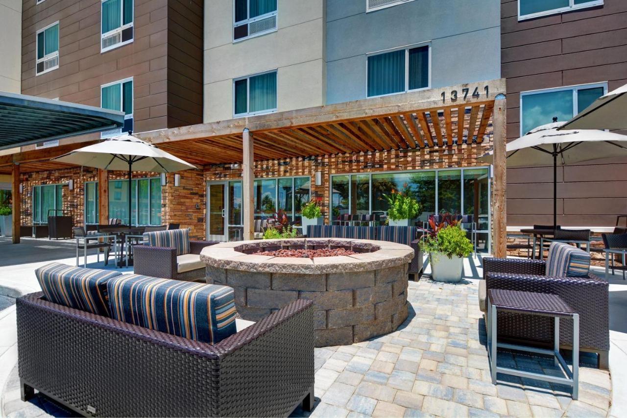 Towneplace Suites By Marriott Jacksonville East Екстериор снимка