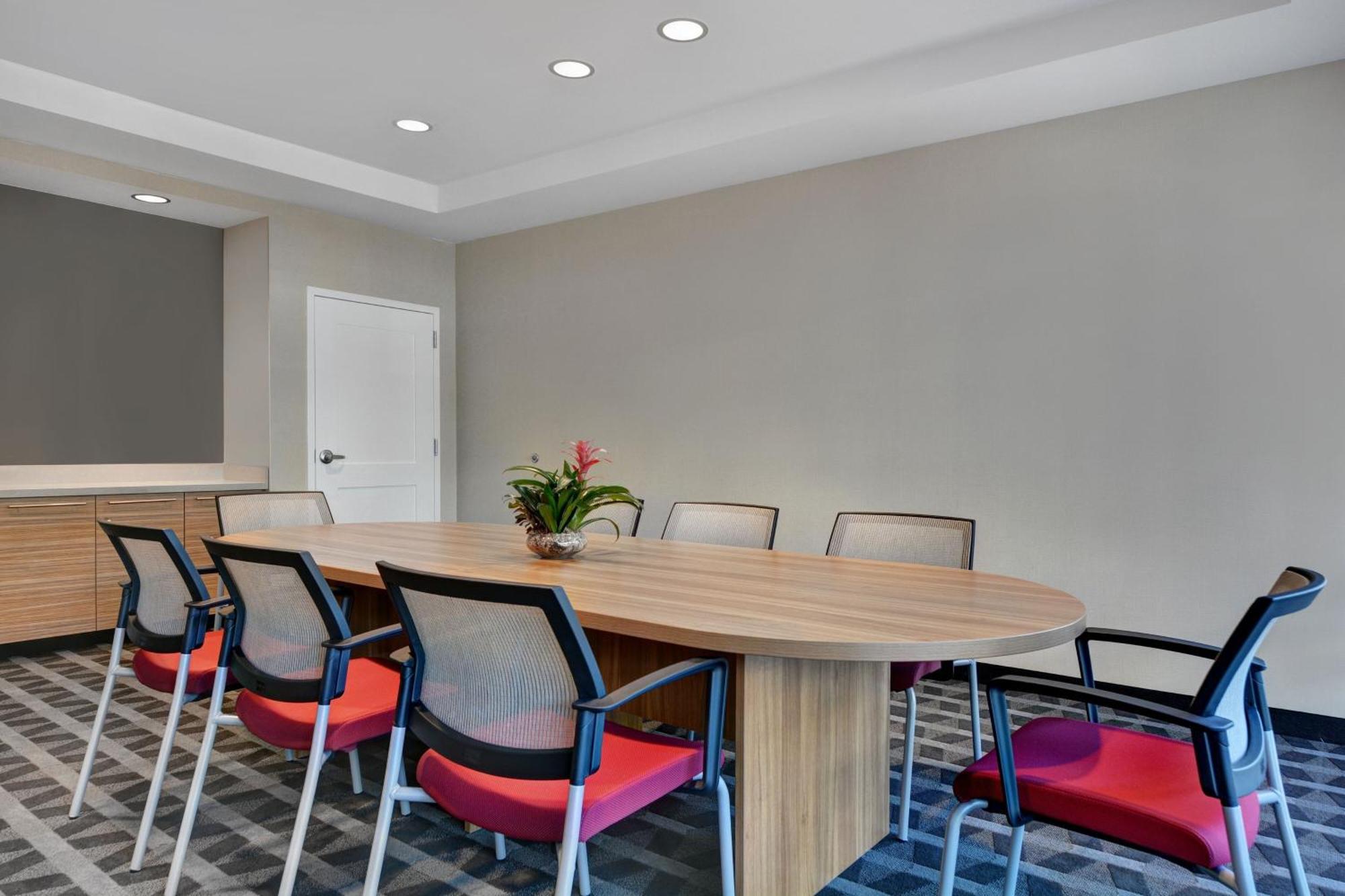 Towneplace Suites By Marriott Jacksonville East Екстериор снимка