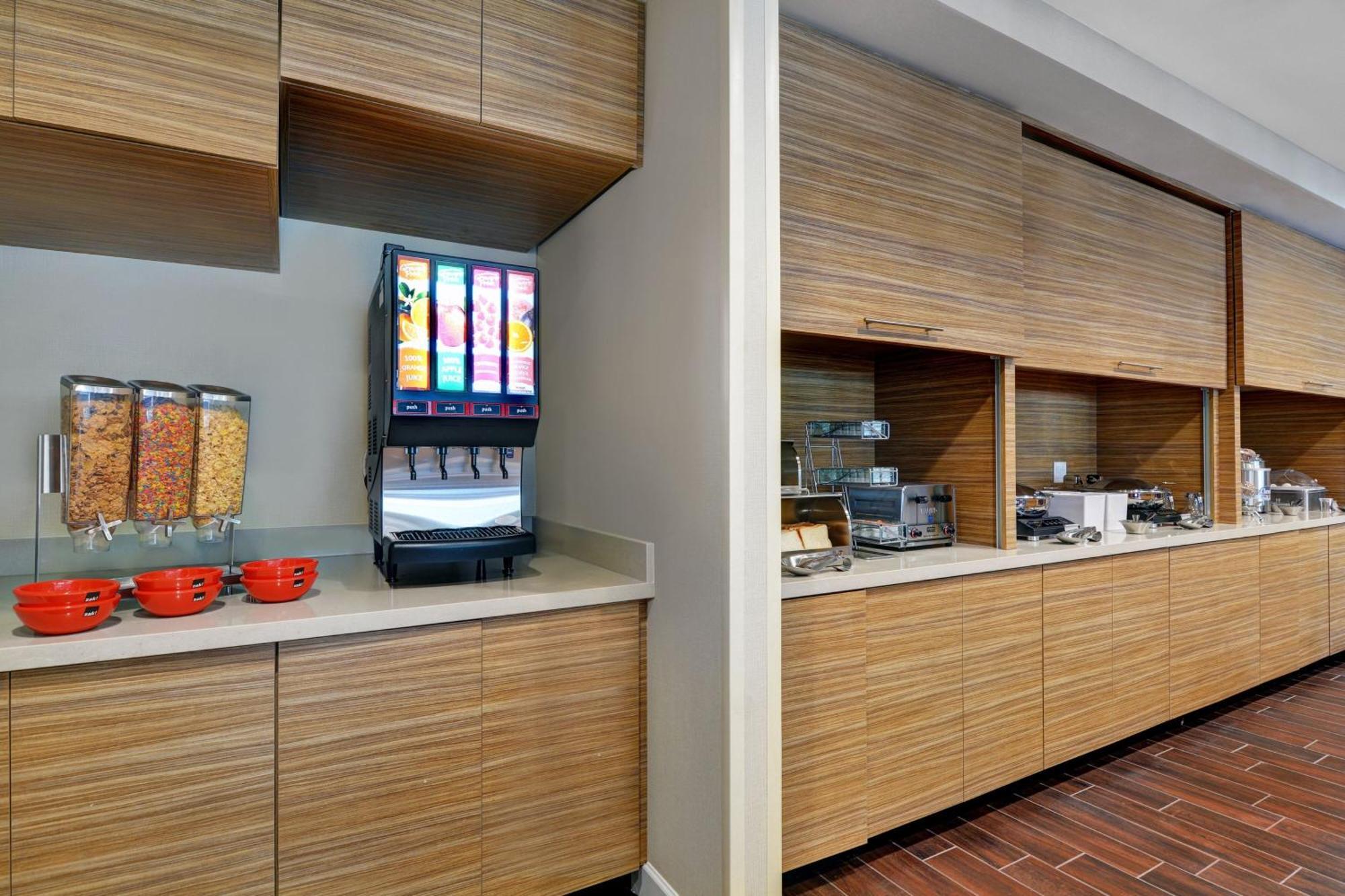 Towneplace Suites By Marriott Jacksonville East Екстериор снимка